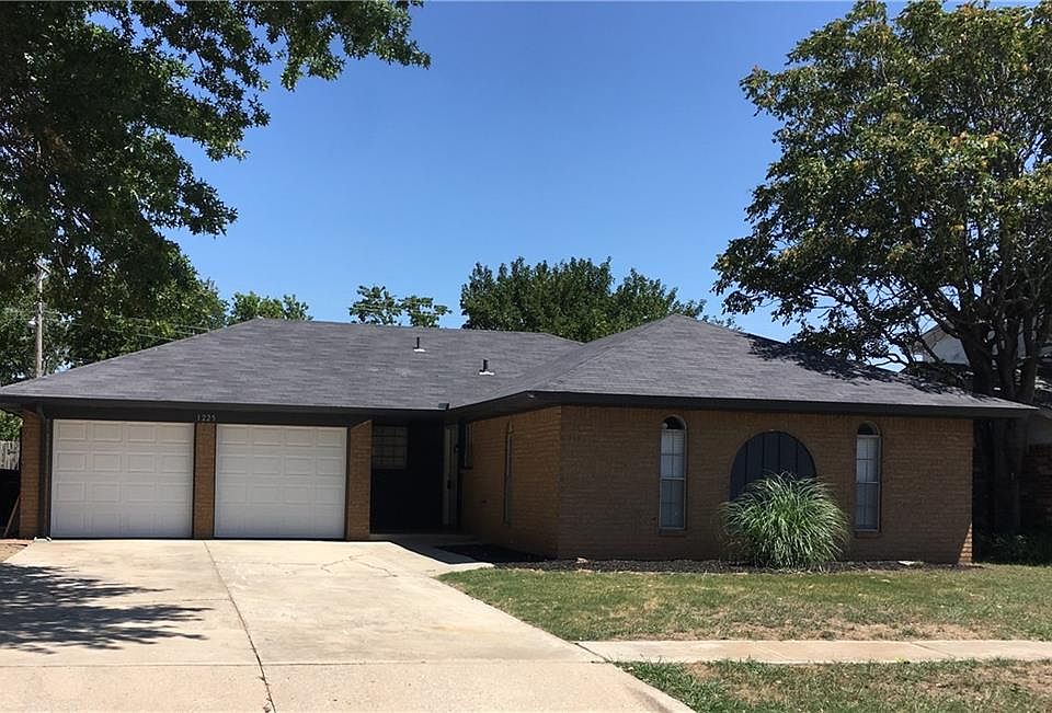 1st image of 1225 SW 91st St