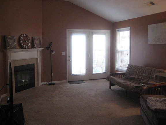 3rd image of 3921 Winthrop Dr