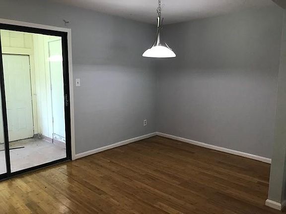 5th image of 1282 Britain Dr