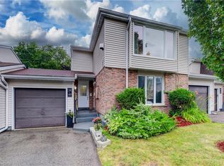 175 Elm Ridge Dr #38, Kitchener, ON N2N 1L7