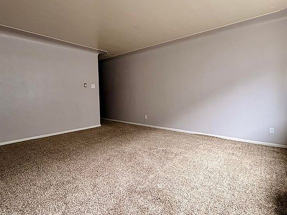 3rd image of 800 Dexter St #205