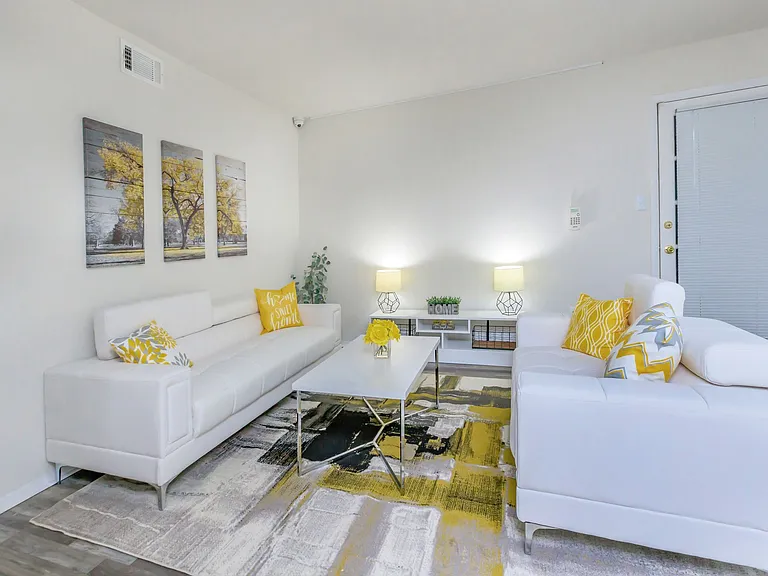 TANGLEWOOD APARTMENTS — Photo 49