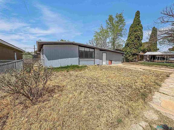 2nd image of 1833 N Gila Dr