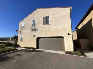 570 Jubilee Pl, Santa Paula, CA 93060