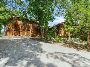 290 Seneca Trl W, Lenexa, KS 66217