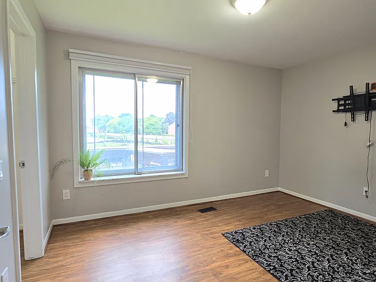42221 Toddmark Ln — Photo 21