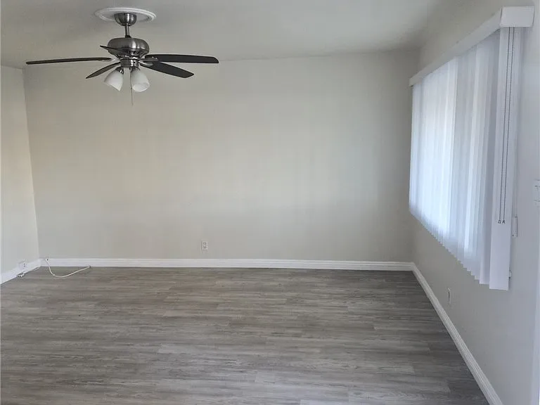 38657 Ladelle Ave — Photo 2