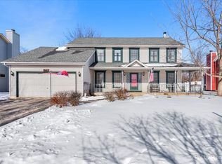 507 Wingfoot Dr, North Aurora, IL 60542