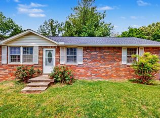 109 Phillips St, Charlotte, TN 37036
