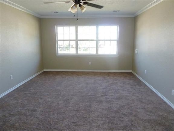 4th image of 5106 NW Ash Ave