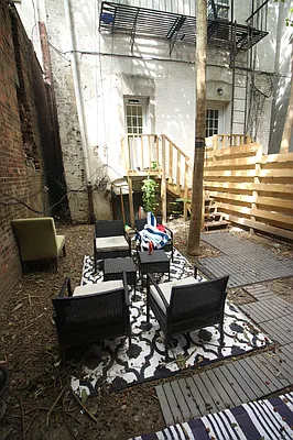 Rented by Delmark Realty LLC | media 34