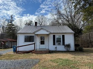 147 Wright St, Ramseur, NC 27316