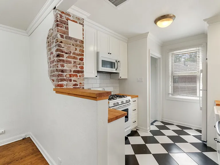 654 S Bryant St — Photo 34