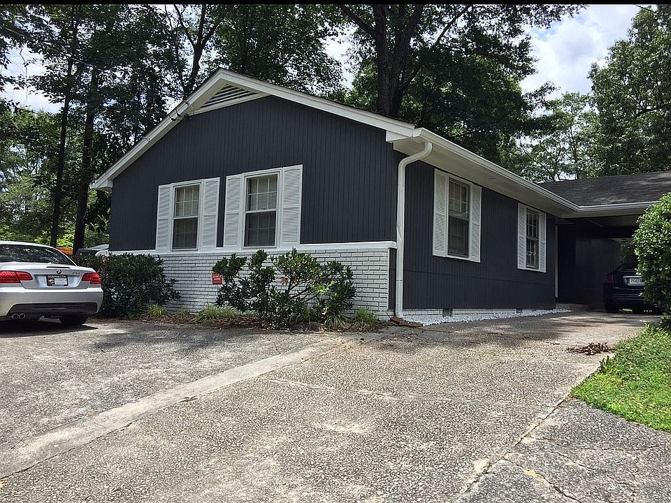 2nd image of 209 Lindbergh Dr NE