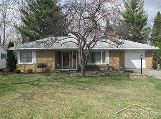 1558 Riviera St, Saginaw, MI 48604