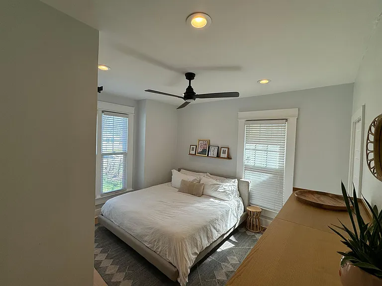 Master suite, king bed.