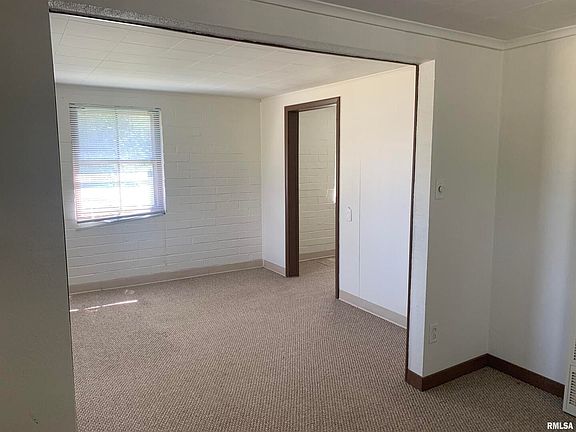 4th image of 675 Island Ave
