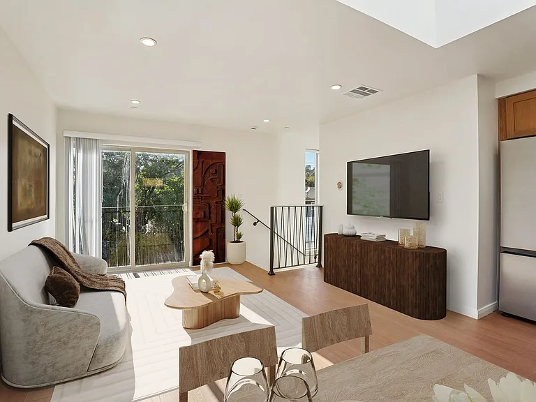 6162 Oak Crest Way — Photo 3