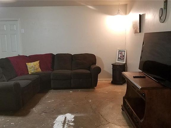 5th image of 1411 Douglas Blvd NW