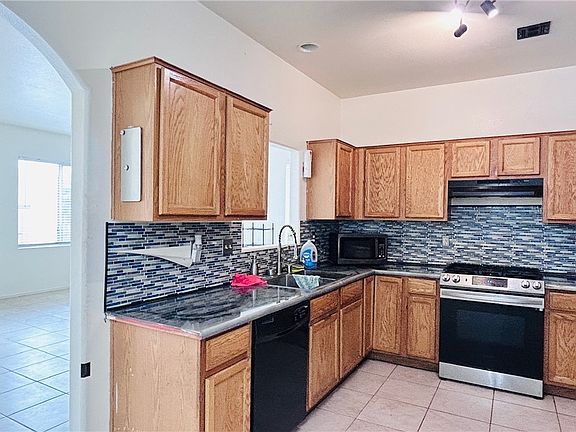 4th image of 2609 La Mata St