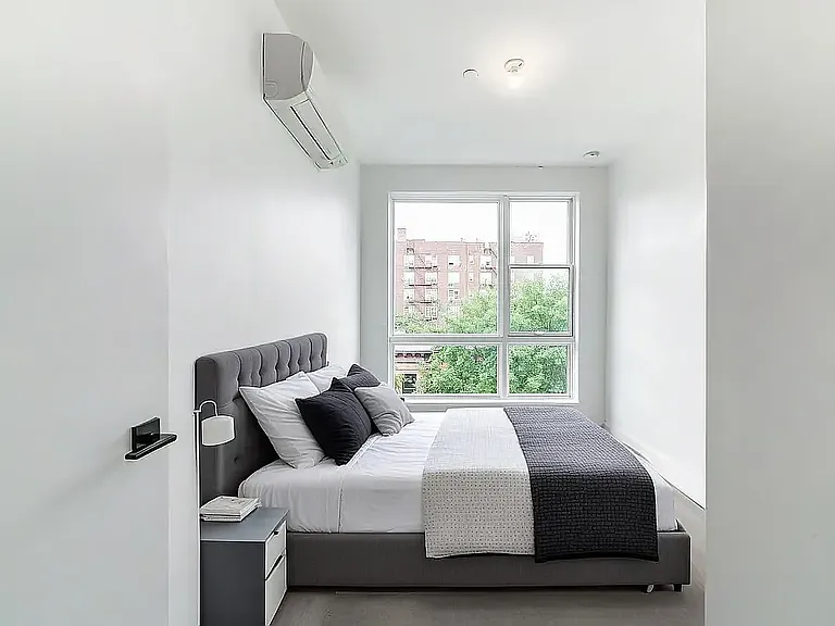 254 E 28th St #3D — Photo 5