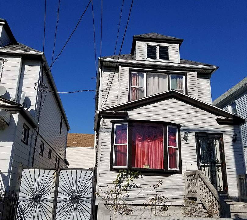 2nd image of 11707 111th Ave
