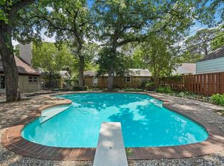 1505 N Riverside Dr, Fort Worth, TX 76111