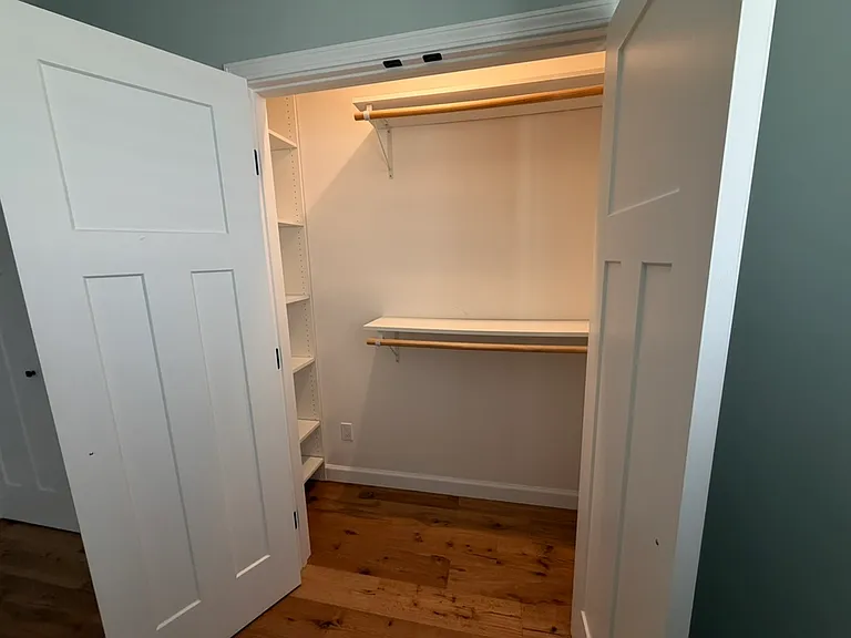 242 Reindollar Ave — Photo 7