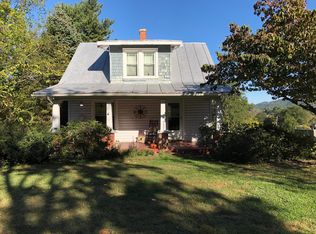 4532 Yellow Mountain Rd, Roanoke, VA 24014