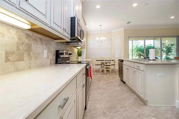 416 Castle Pines Ln — Photo 46