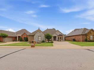 12508 Chateaux Rd, Oklahoma City, OK 73142
