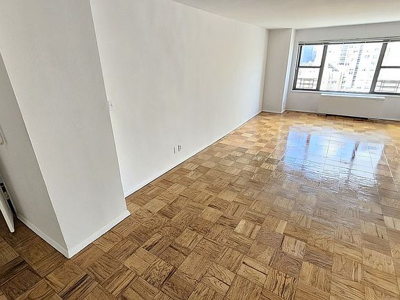 3rd image of 245 E 63rd St APT 26B