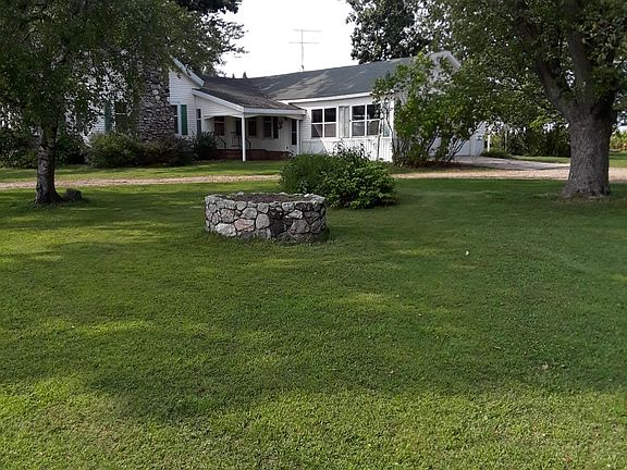 2nd image of 40304 County Road 374