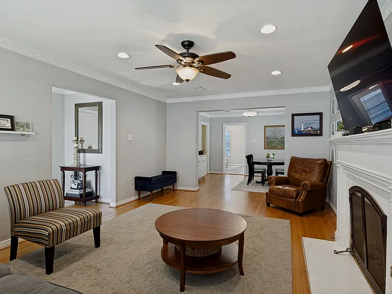 6236 Monticello Ave — Photo 6