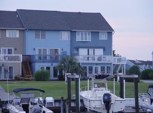 402 W Bay Dr, Sneads Ferry, NC 28460