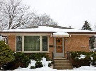 18 N Wisconsin Ave, Addison, IL 60101