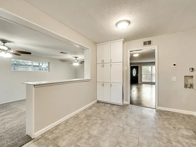 2536 Maverick Ave — Photo 14