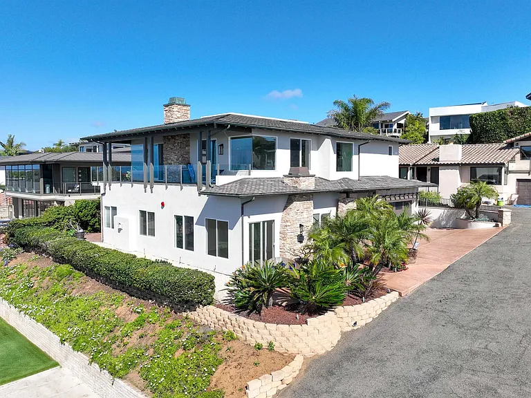 1371 San Elijo Ave — Photo 5