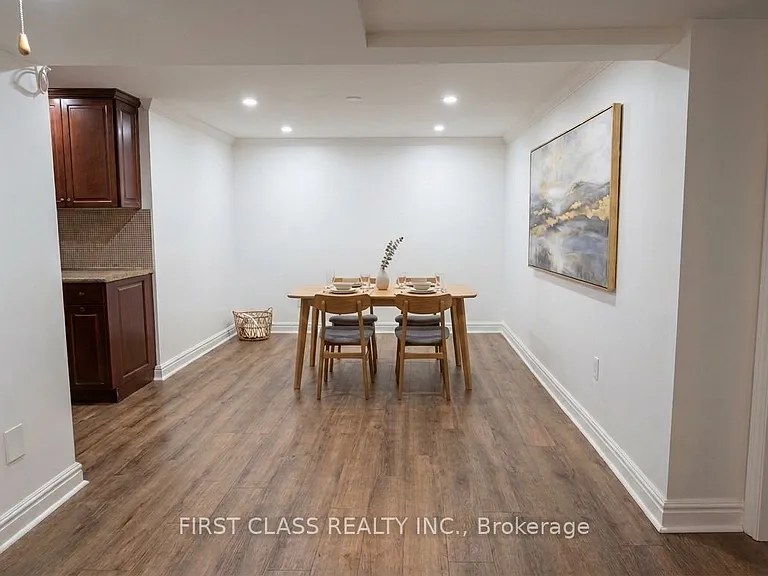 109 Goulding Ave — Photo 11