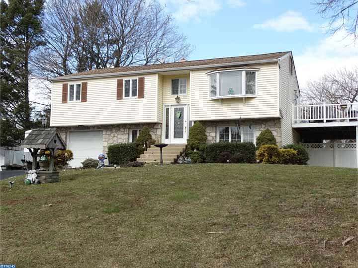 1st image of 139 Manor Dr