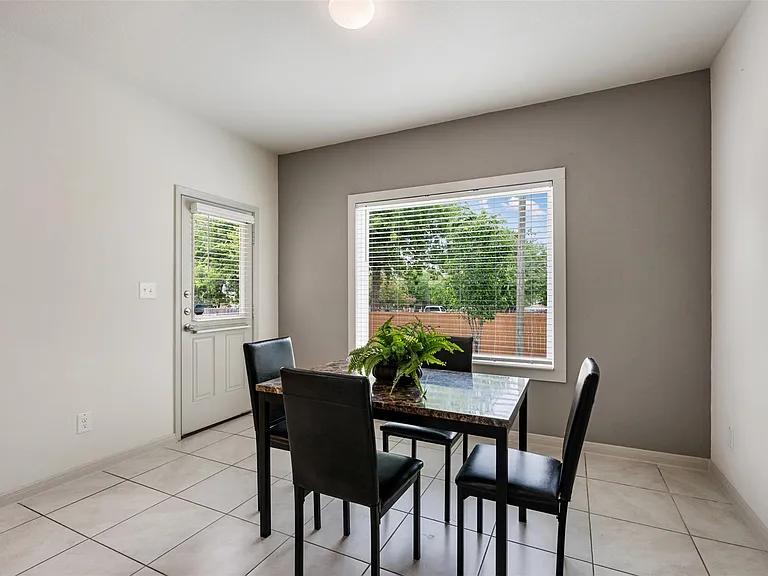 1116 La Conterra Blvd — Photo 24