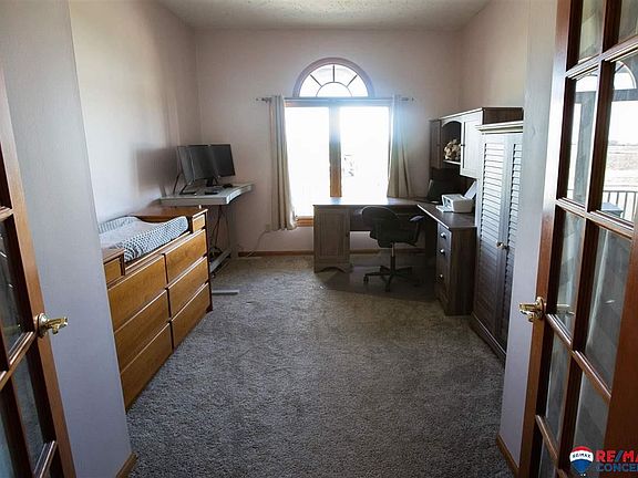 2nd image of 210 W 9th St