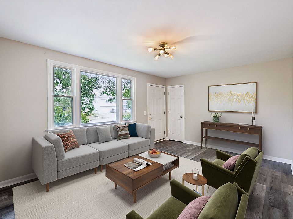 1st image of 512 Roosevelt Ave