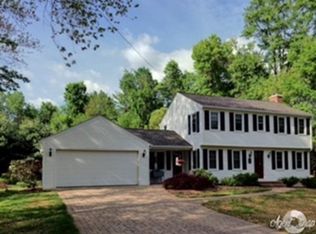 63 Greenwich Rd, East Longmeadow, MA 01028