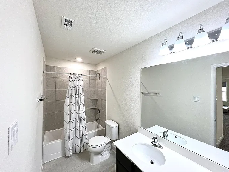 644 Fox View Dr — Photo 32