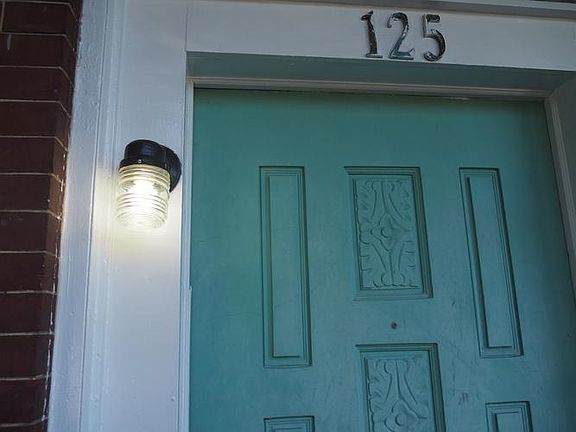2nd image of 125 S Pine St