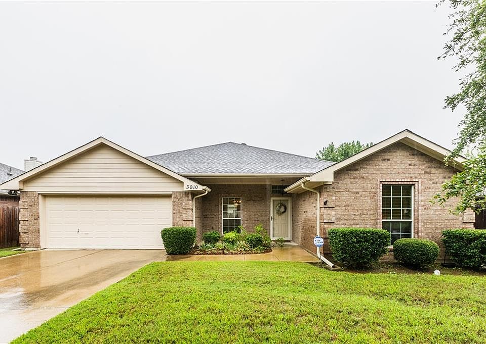 1st image of 3910 Teal Dr