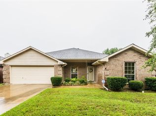 3910 Teal Dr, Denton, TX 76208