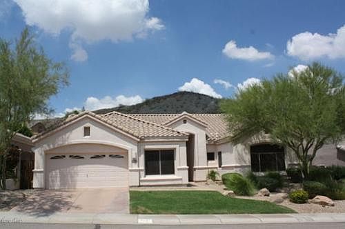 1st image of 412 E Silverwood Dr