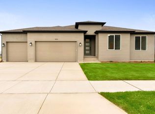 1033 E 250 S, Salem, UT 84653